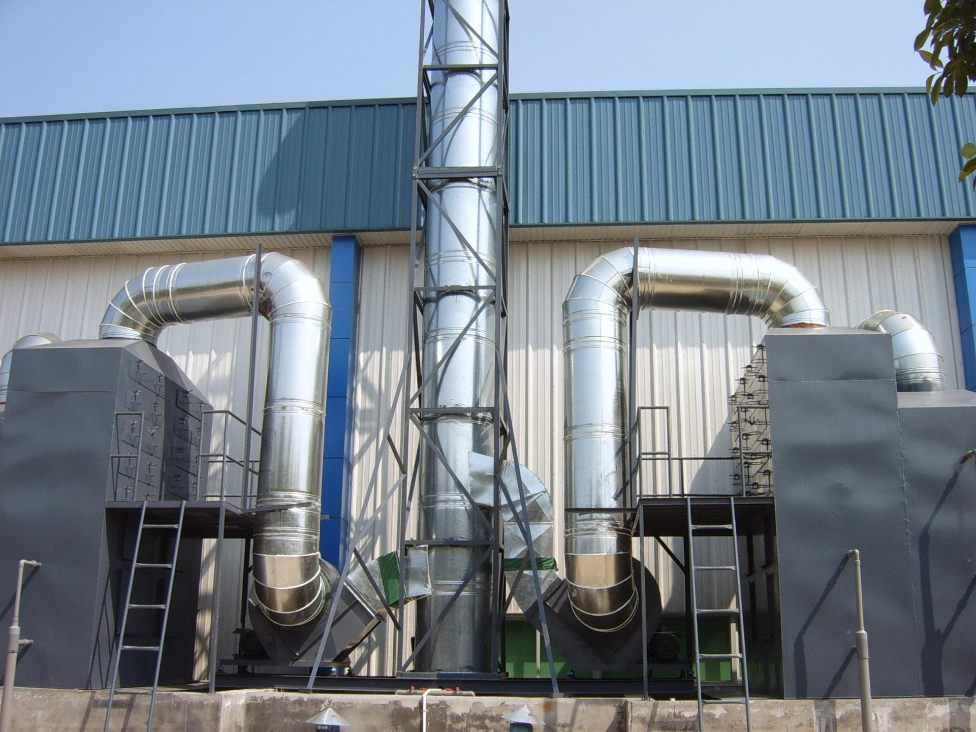 催化燃烧设备的活性炭多长时间换一次？